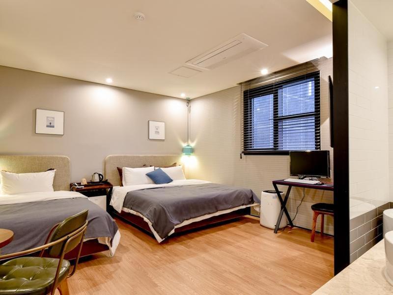 Brown-Dot Hotel Yangjeong Пусан Экстерьер фото
